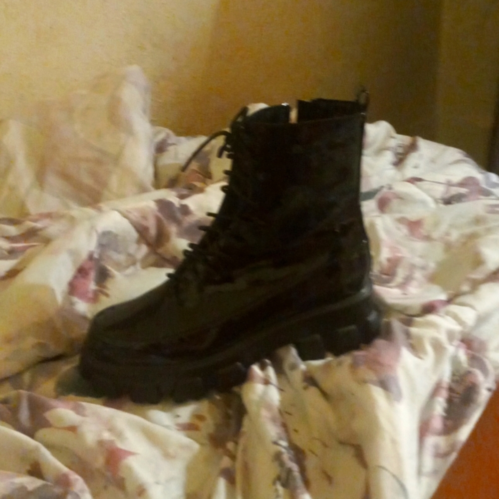 Black boots